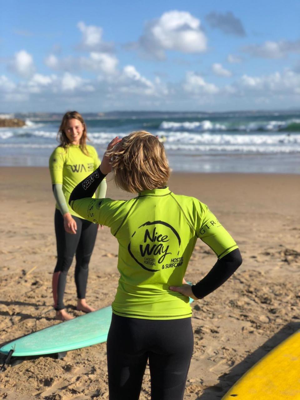 Nice Way Cascais & Surf Camp Экстерьер фото